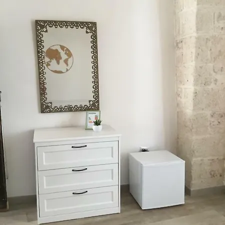 La Casetta 6058 * كونفيرسانو