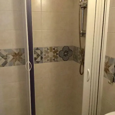 La Casetta 6058 * كونفيرسانو